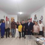 EĞİTİM-BİR-SEN MANİSA 1 NO’LU ŞUBESİ, 8. OLAĞAN GENEL KURUL KAPSAMINDA GERÇEKLEŞTİRİLEN DELEGE SEÇİMLERİNİ 17 İLÇE VE BÜYÜKŞEHİR TEMSİLCİLİĞİNDE TAMAMLADI. ŞUBE BAŞKANI AHMET YASAV, SEÇİMLERİN DEMOKRATİK, ŞEFFAF VE HUZURLU BİR ORTAMDA GERÇEKLEŞTİĞİNİ BELİRTEREK SÜRECİ "DEMOKRASİ ŞÖLENİ" OLARAK NİTELENDİRDİ.