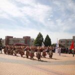 AYDIN ADNAN MENDERES ÜNİVERSİTESİ (ADÜ), NİTELİKLİ EĞİTİM İMKANLARININ YANI SIRA ÖĞRENCİLERİNİN AKADEMİK, SOSYAL, KÜLTÜREL VE SPORTİF GELİŞİMLERİNİ DESTEKLEYEN GÜÇLÜ KAMPÜS ALTYAPISIYLA YENİ EĞİTİM-ÖĞRETİM DÖNEMİNE HAZIRLANIYOR. MERKEZ KAMPÜS VE İLÇELERDEKİ AKADEMİK BİRİMLERİNDE GERÇEKLEŞTİRDİĞİ YATIRIMLARLA EĞİTİM ORTAMLARINI GELİŞTİREN ADÜ, ÖĞRENCİLERİNE KAPSAMLI VE NİTELİKLİ BİR ÜNİVERSİTE DENEYİMİ SUNMAYI HEDEFLİYOR.