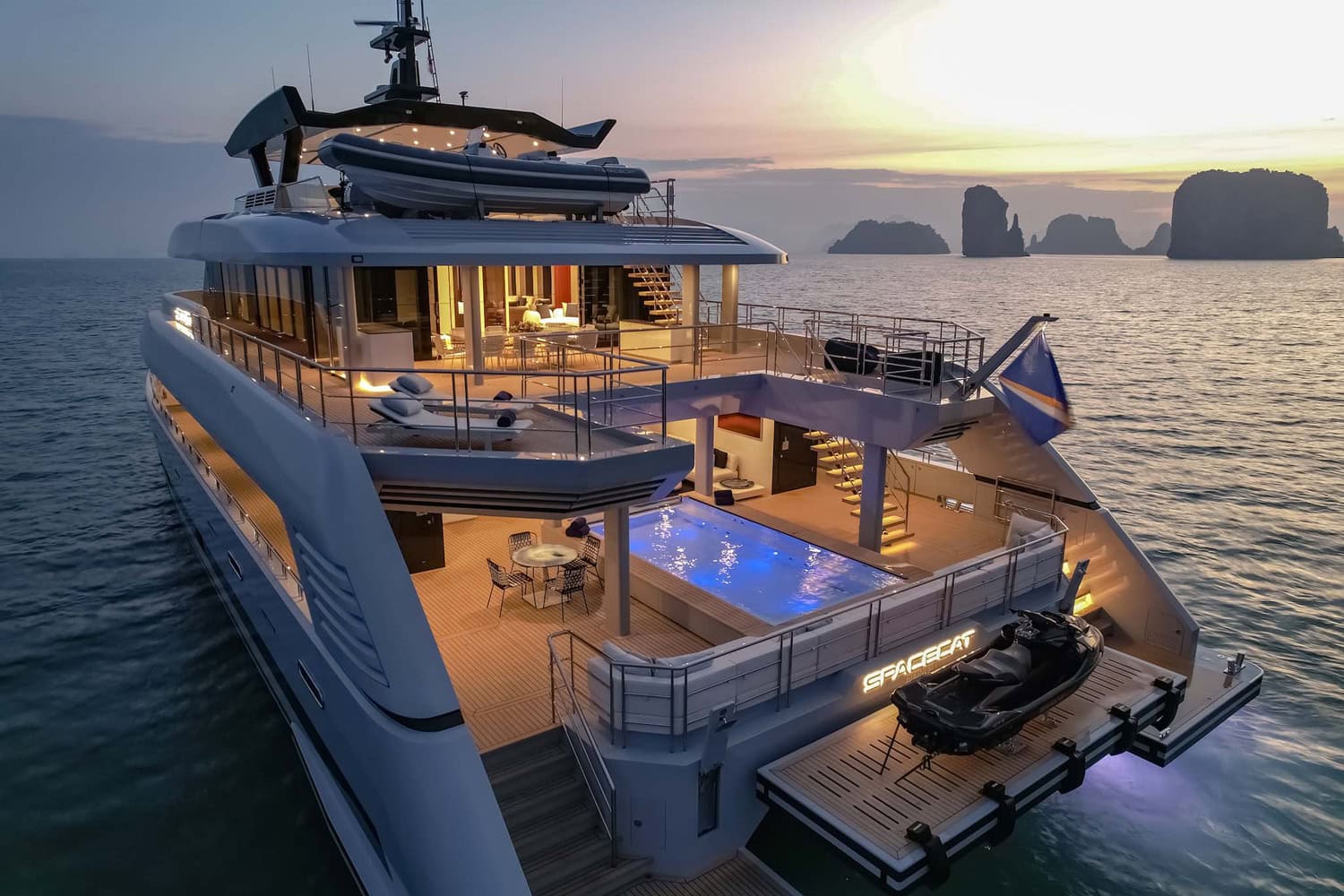 yacht article sebastien mabile vignette white lotus photo Northrop & Johnson