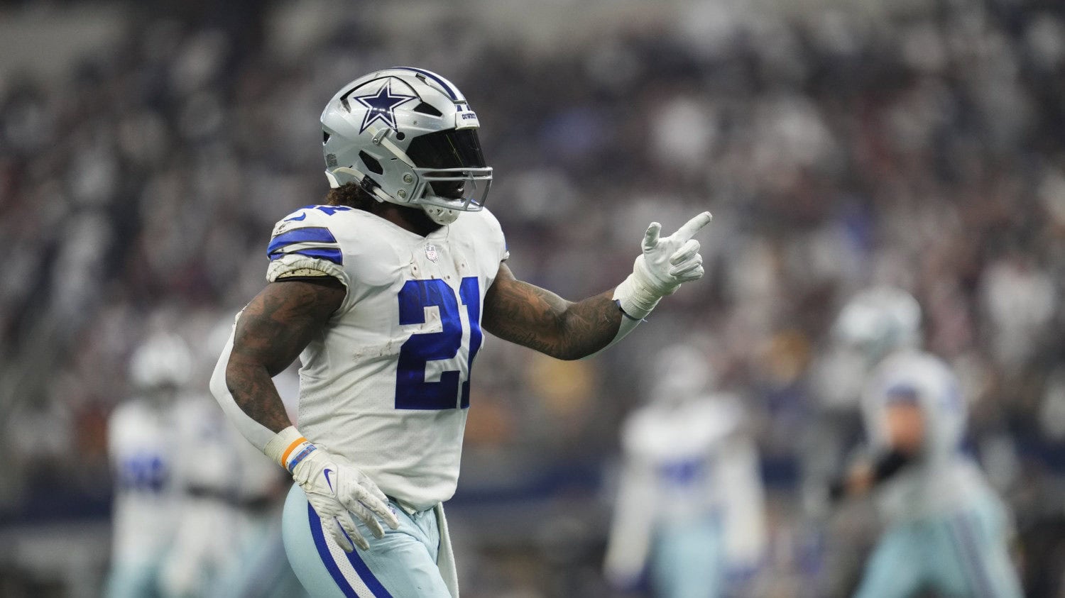 Ezekiel Elliott contract