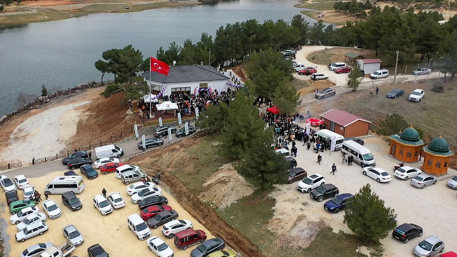 Uşak’ın yeni gözdesi olacak tesis görkemli kalabalıkla açıldı