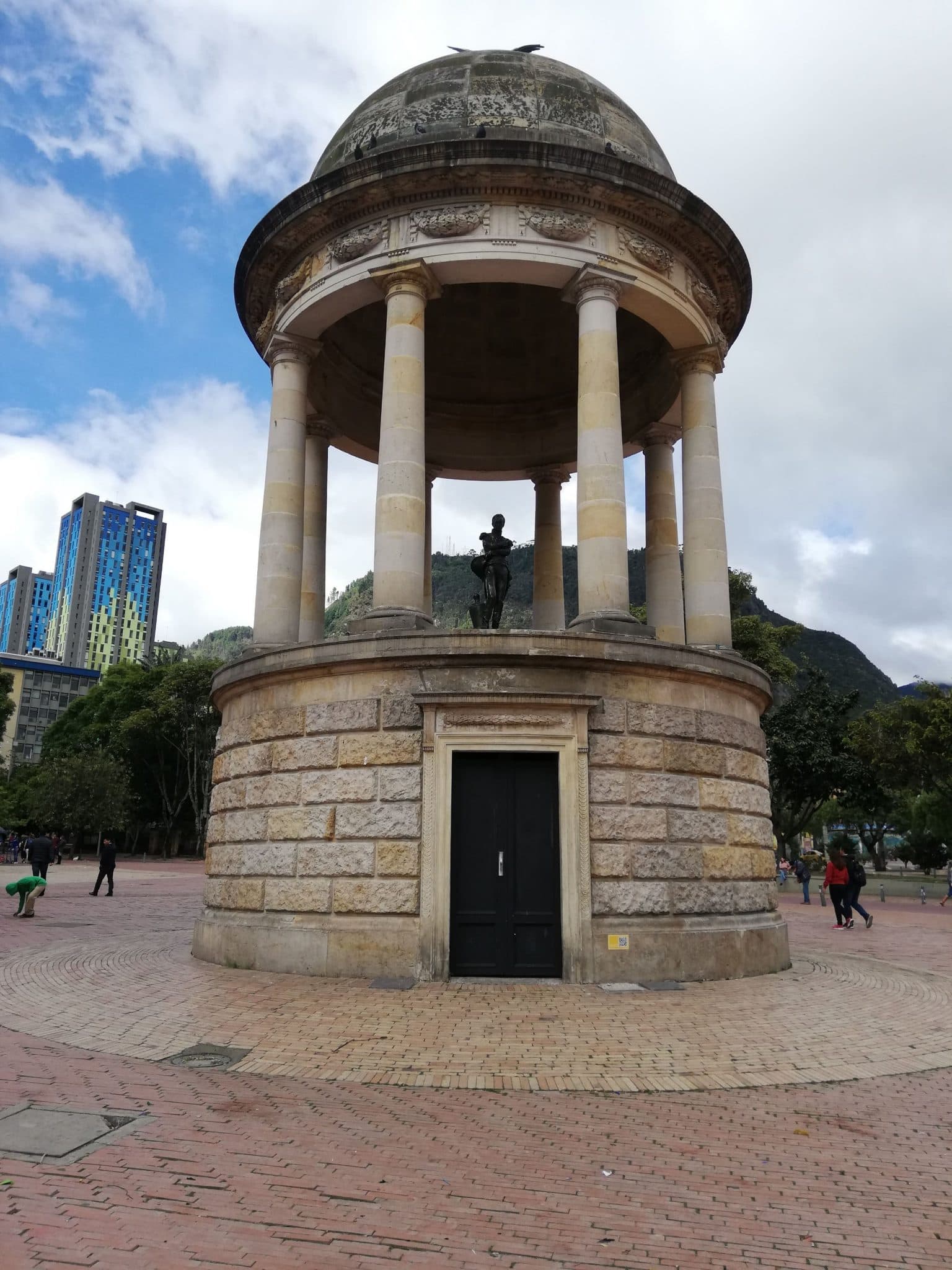 Saying Goodbye: 2 Nights in Bogota, Colombia 10