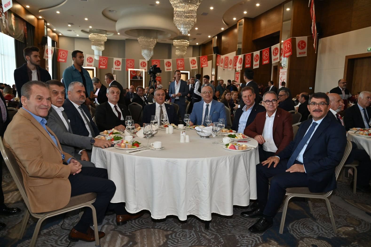 Başkan Ergün Yunusemre ilçesindeki yatırımları anlattı