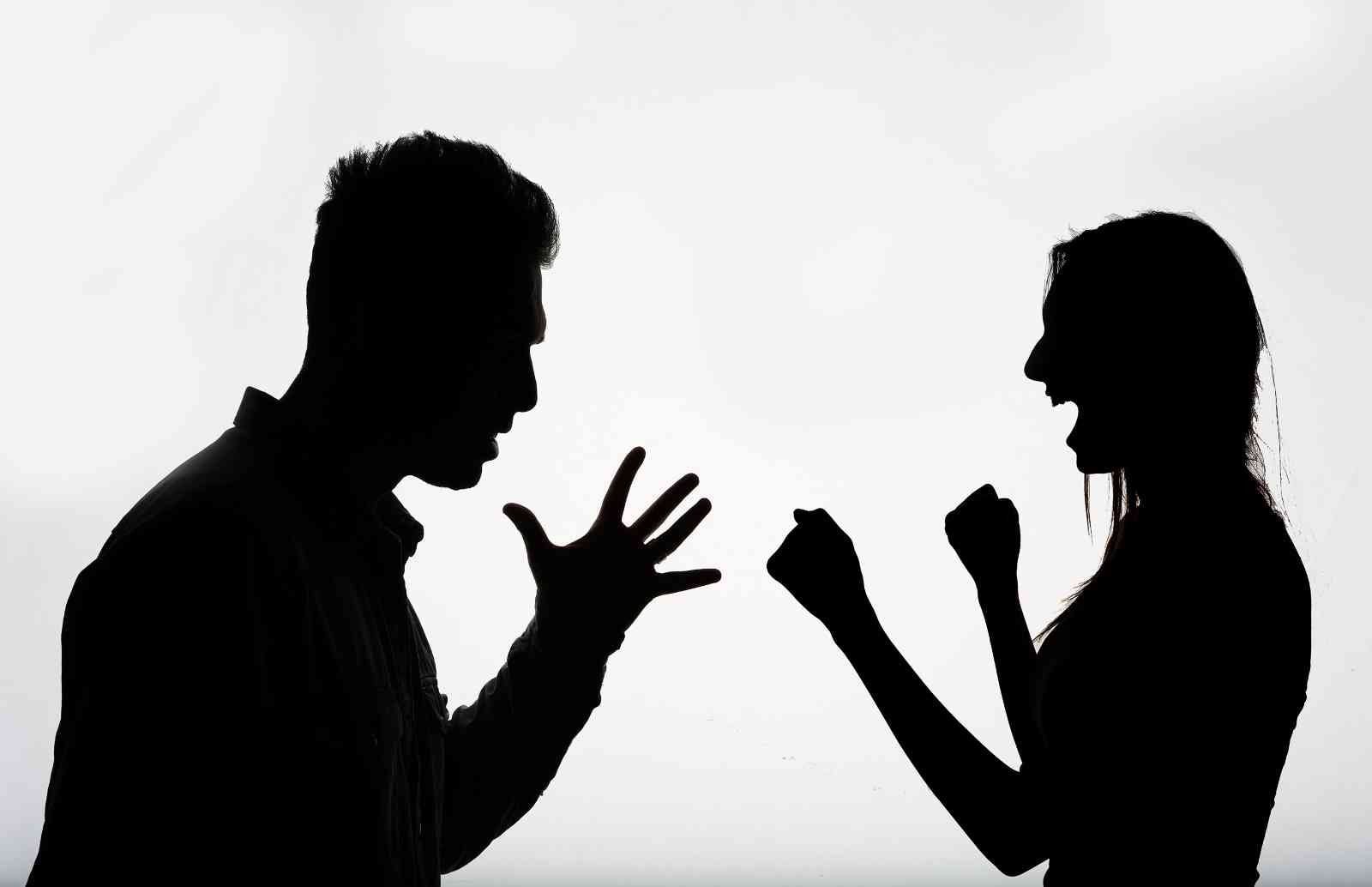 İlişkilerde siber istismara dikkat