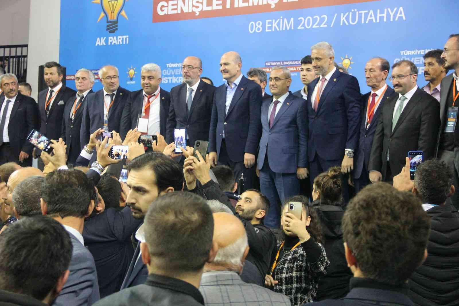 Bakan Soylu: ‘Talimatımdır, uyuşturucu satıcısını bulduğunuz an ayaklarını kırın’