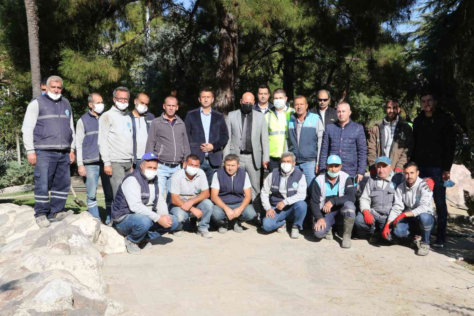 Manisa Büyükşehir Belediyesinden parklara estetik dokunuş