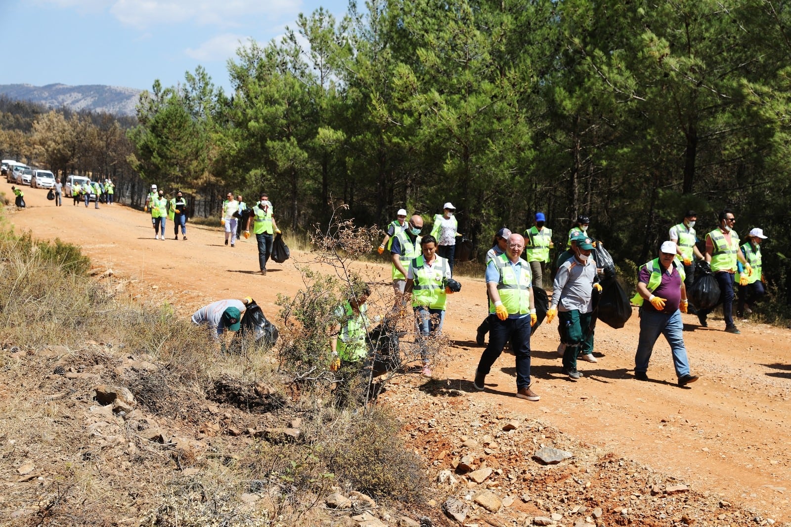 Yanan sahalarda yeni alevlere önlem