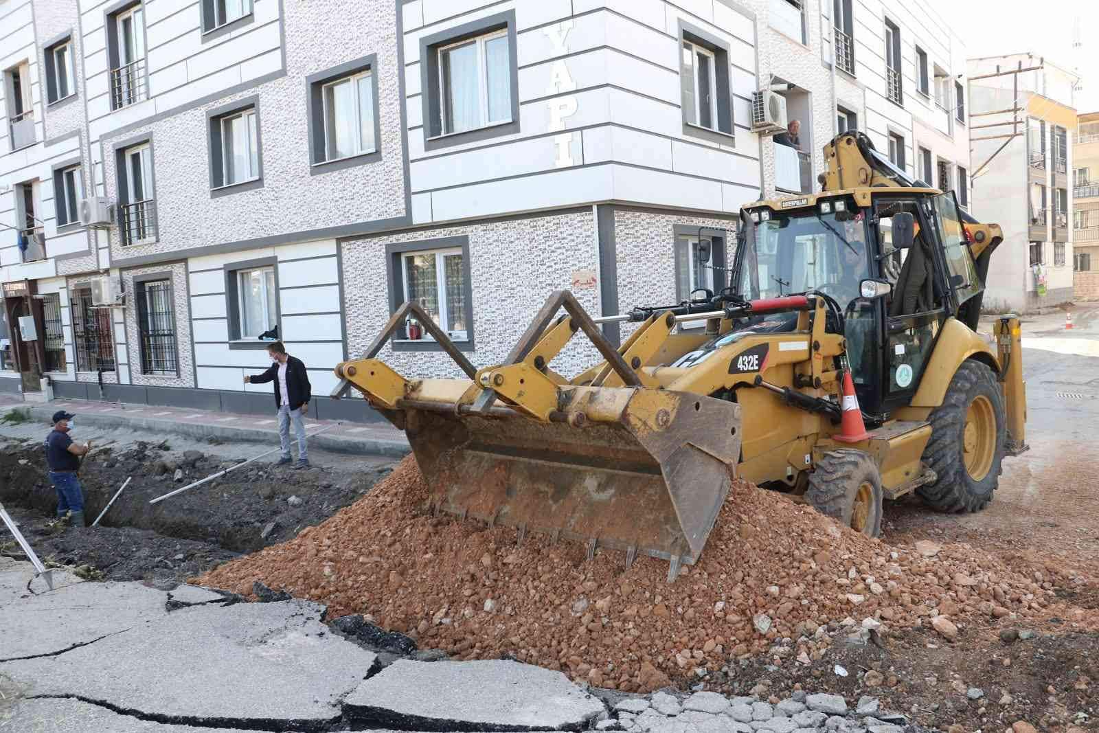 Her yağmurda su basan mahallenin 50 yıllık çilesi sona eriyor