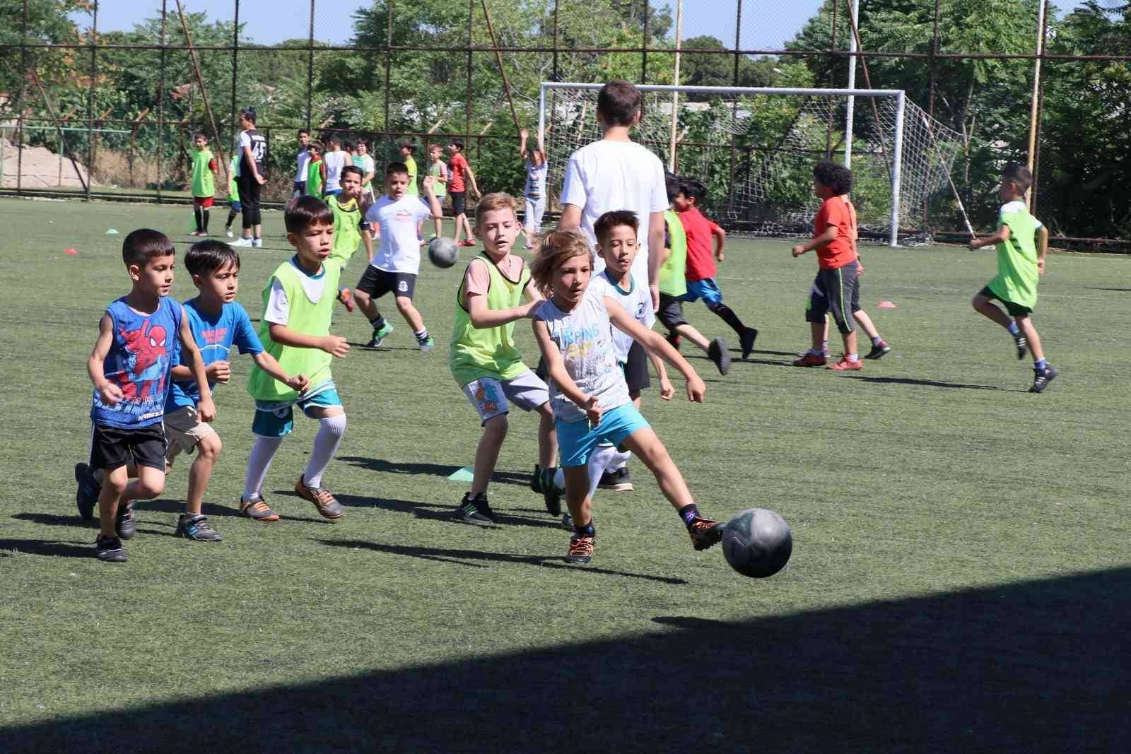 Manisa’da GSB Spor Okulları’na 40 bin başvuru