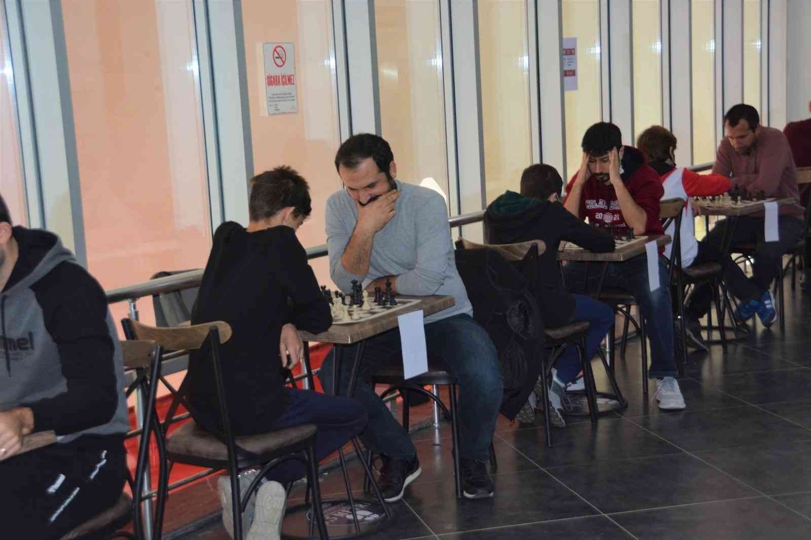 Öğretmenler Günü Satranç Turnuvası sona erdi