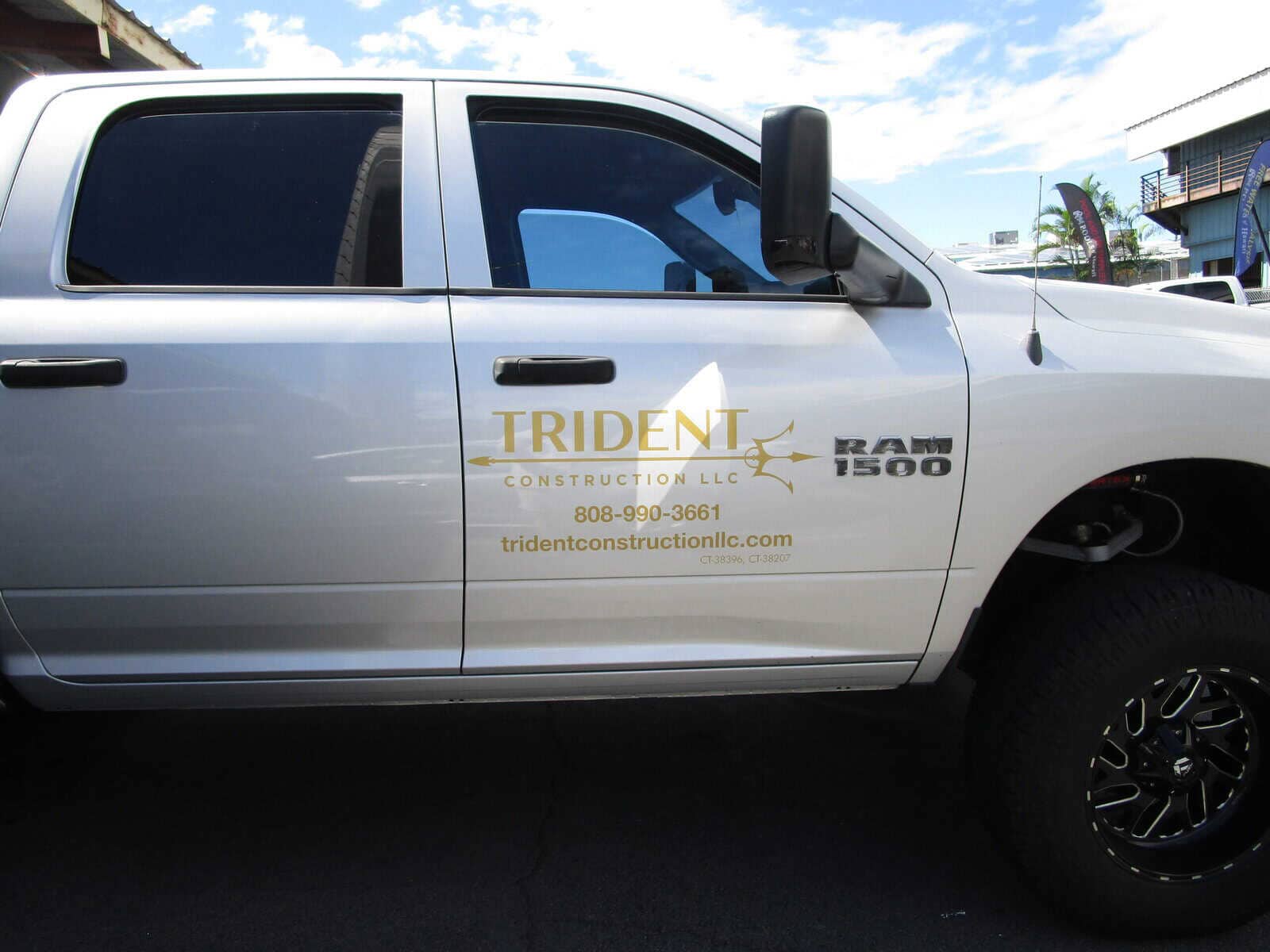 Gold Cut Vinyl on vehicle