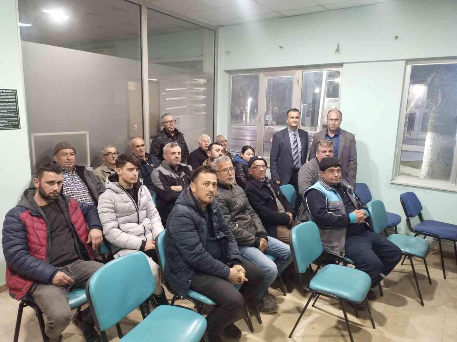 Arıcılara kışlatma eğitimleri devam ediyor