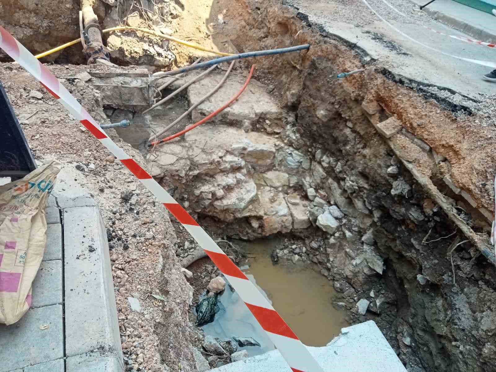İzmir’deki altyapı çalışmasından tarih çıktı