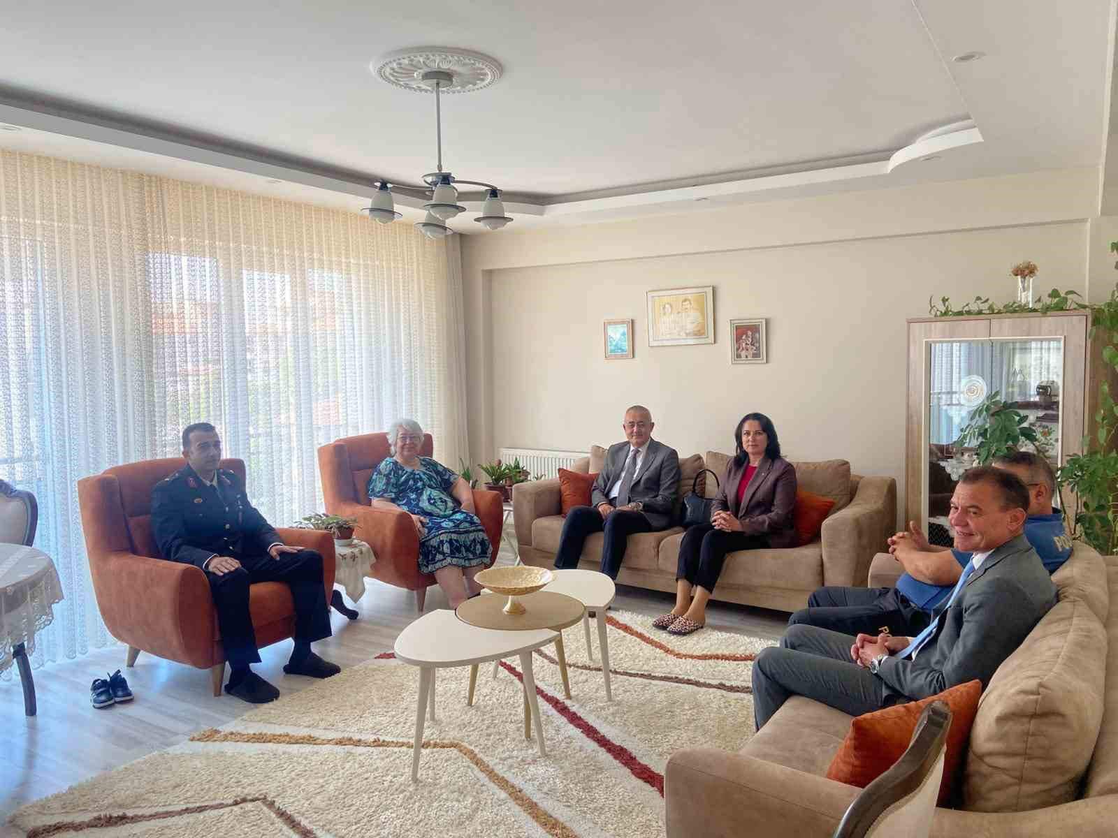 Kaymakam Güngör’den şehit ailelerine bayram ziyareti