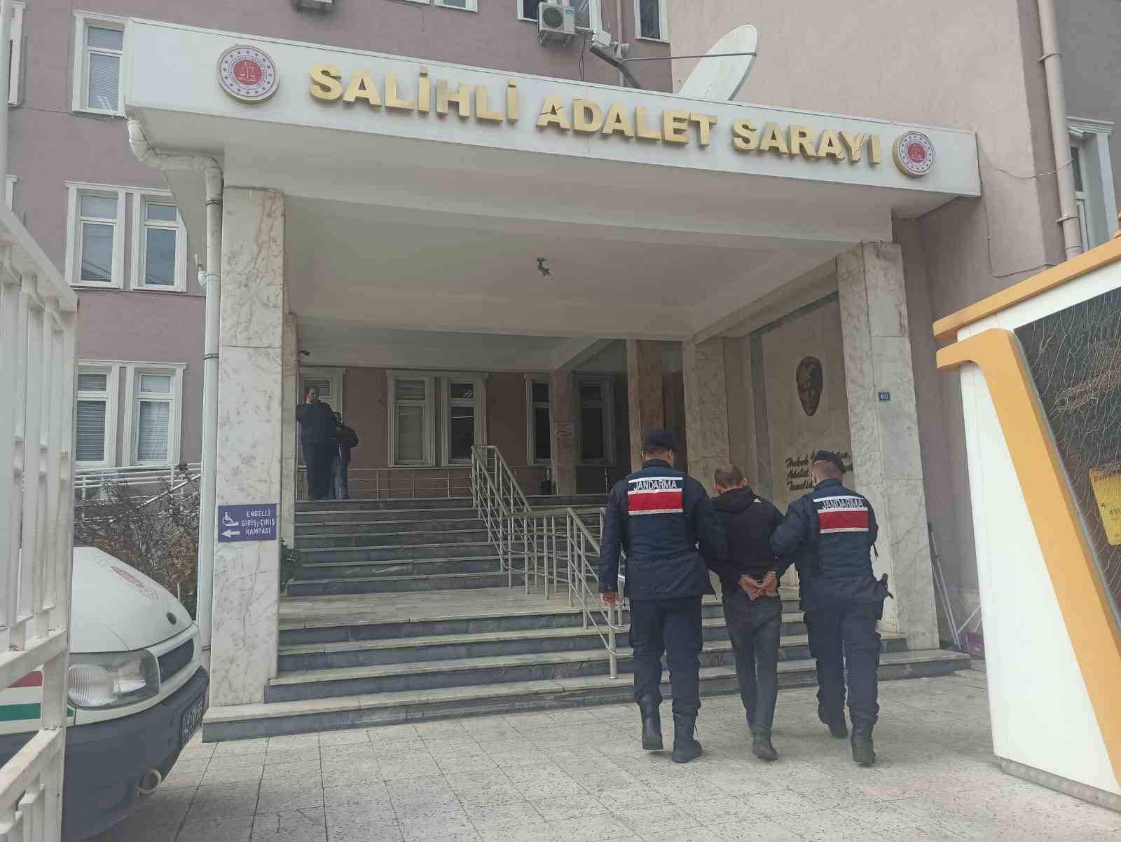 Kasten öldürme suçundan aranıyordu, Manisa’da yakalandı