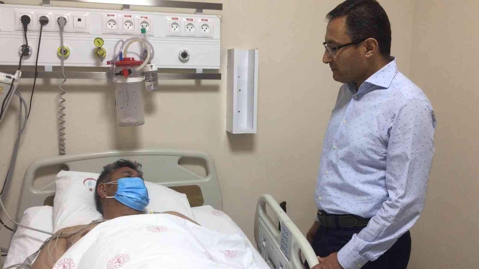 Alaşehir’de seyyar satıcıdan pilav yiyen 7 kişi zehirlendi