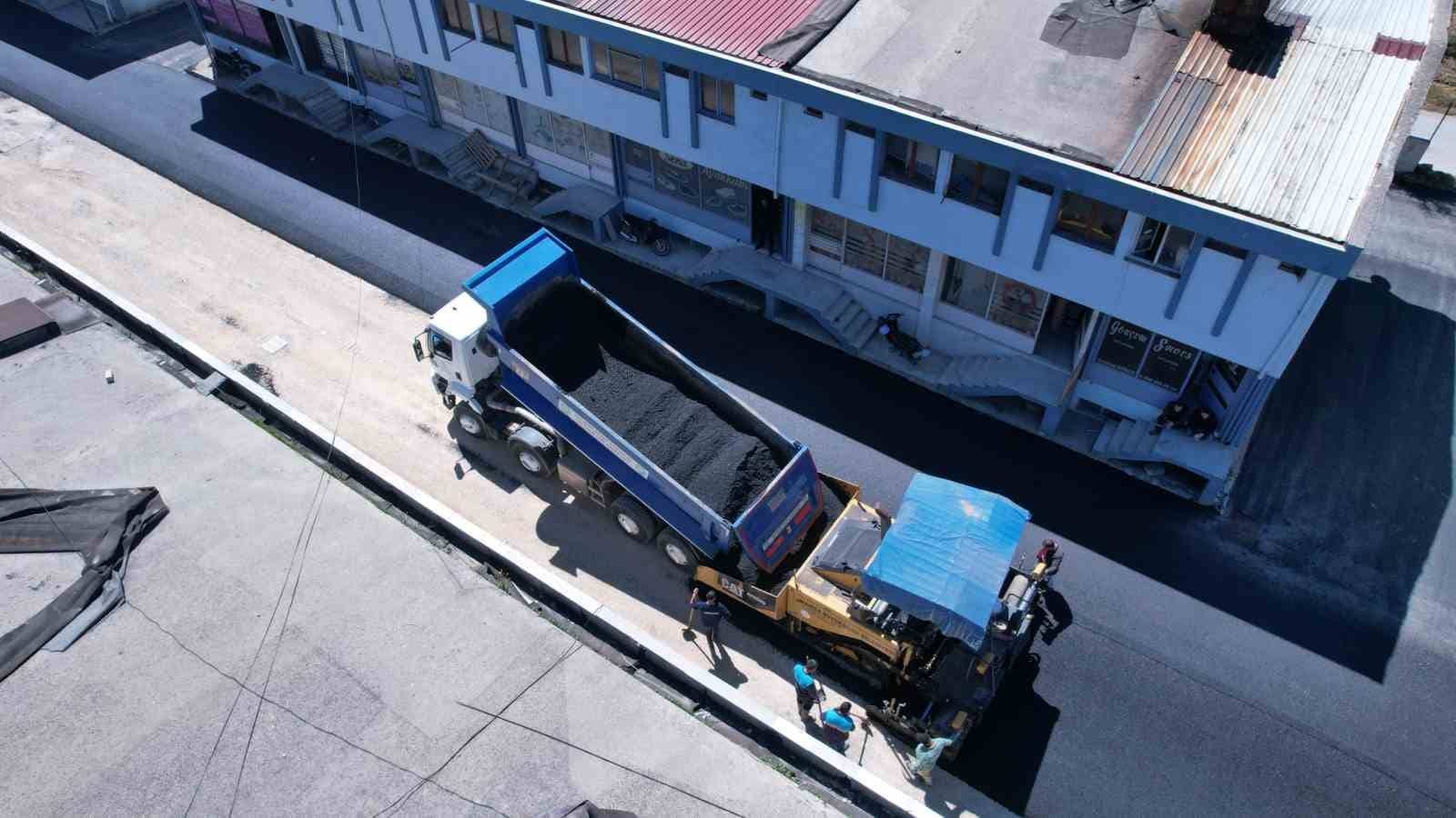 Güneş yüzünü gösterdi, sanayi yolları yenilendi