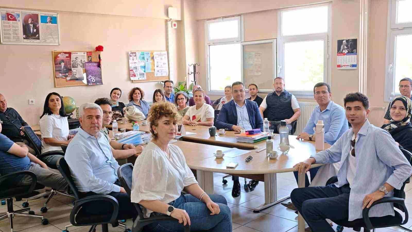 Kaymakam Dalak’tan eğitime yakın takip