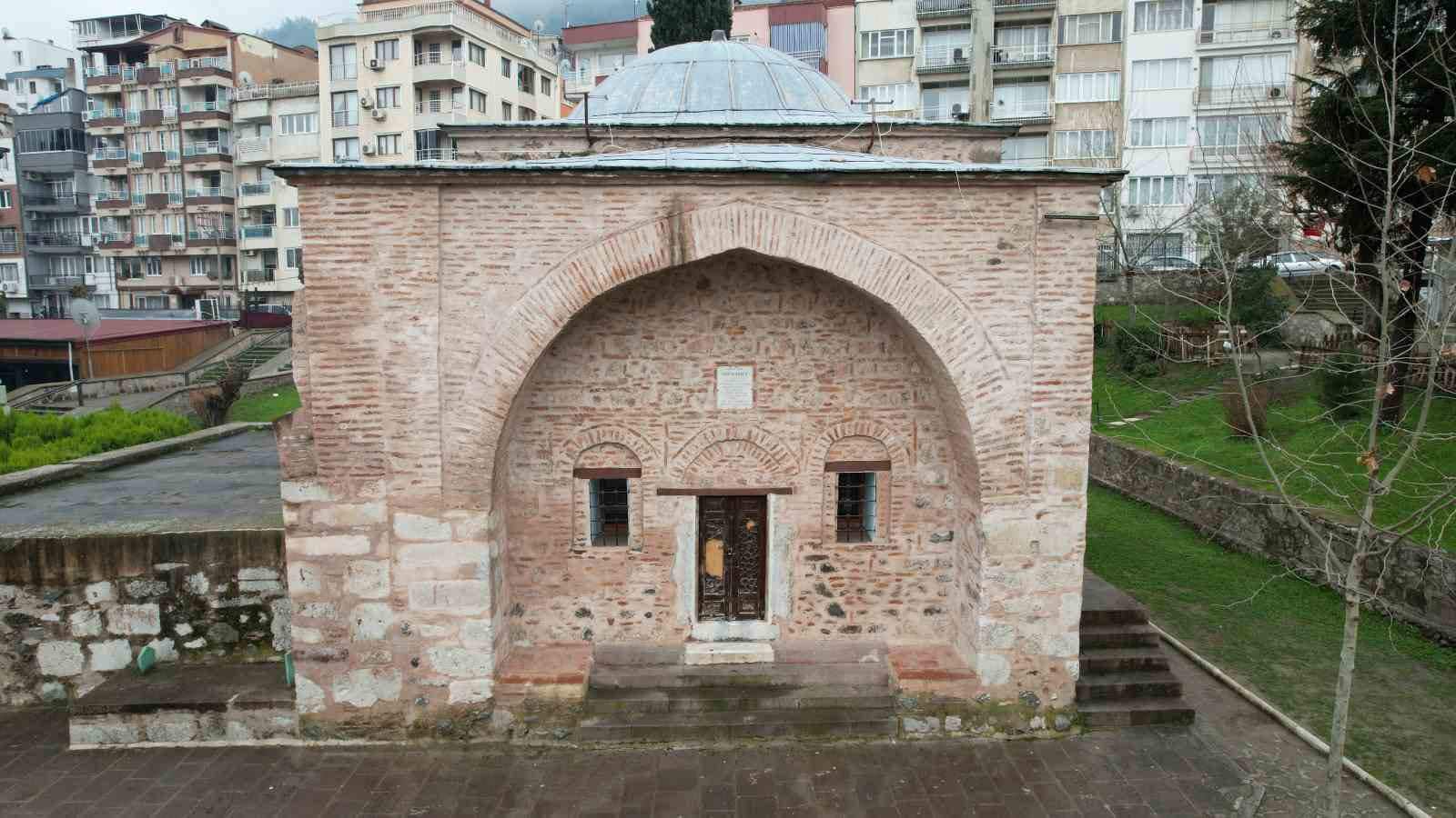 Manisa’nın Fatihi Saruhanbey’e büyük saygısızlık