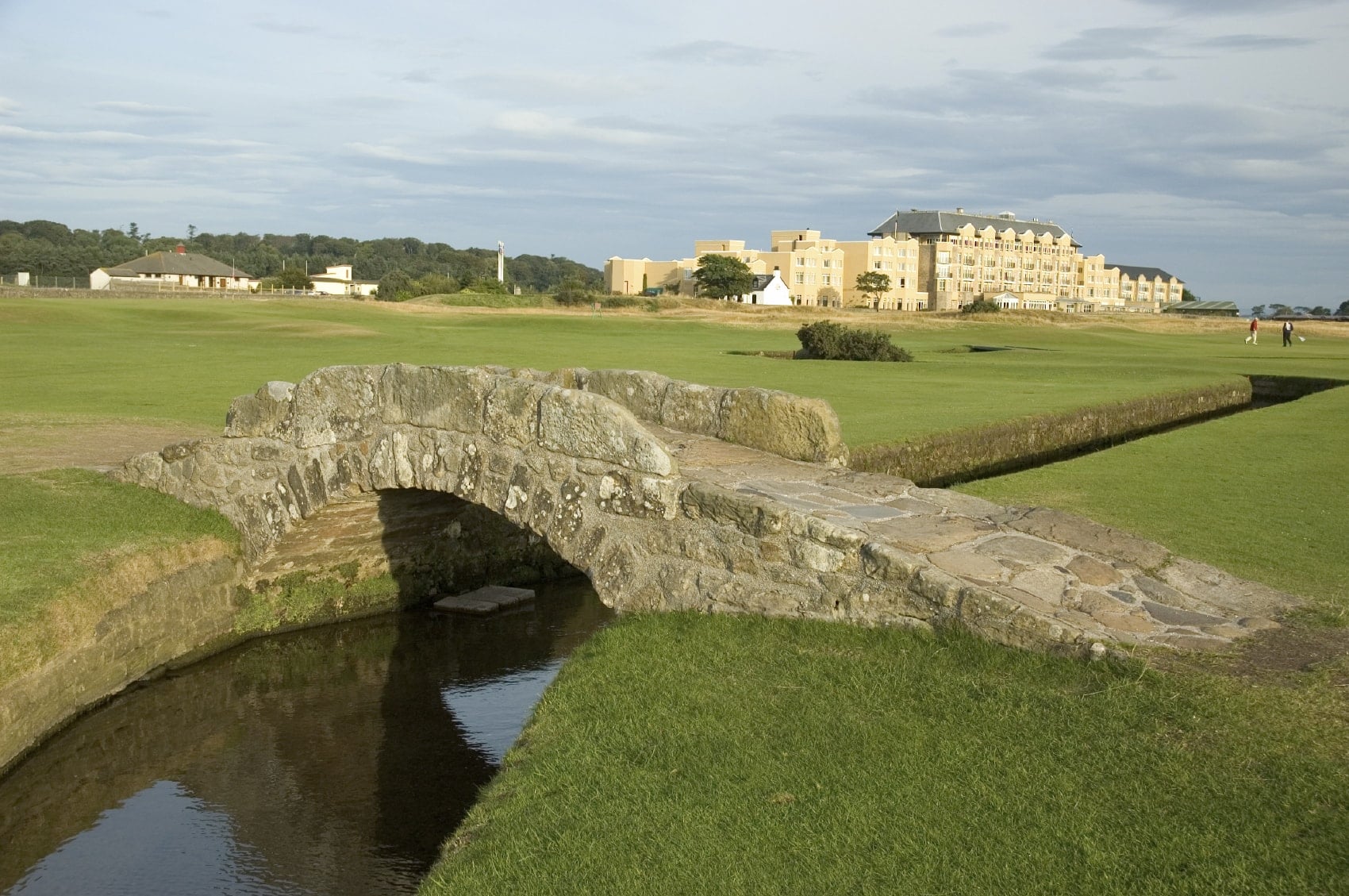 iStock_oldcourse-standrews