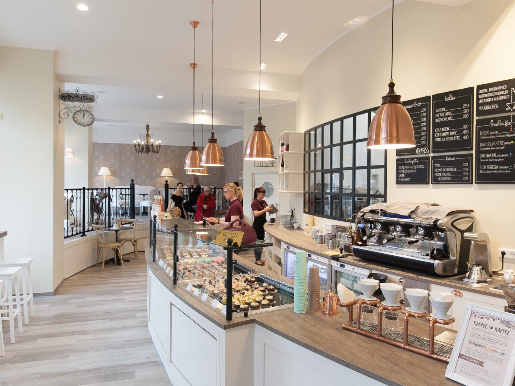 Café Magdeburg Innenstadt Stadtfeld Kaffee Cupcakes Törtchen Kuchen Mademoiselle Cupcake