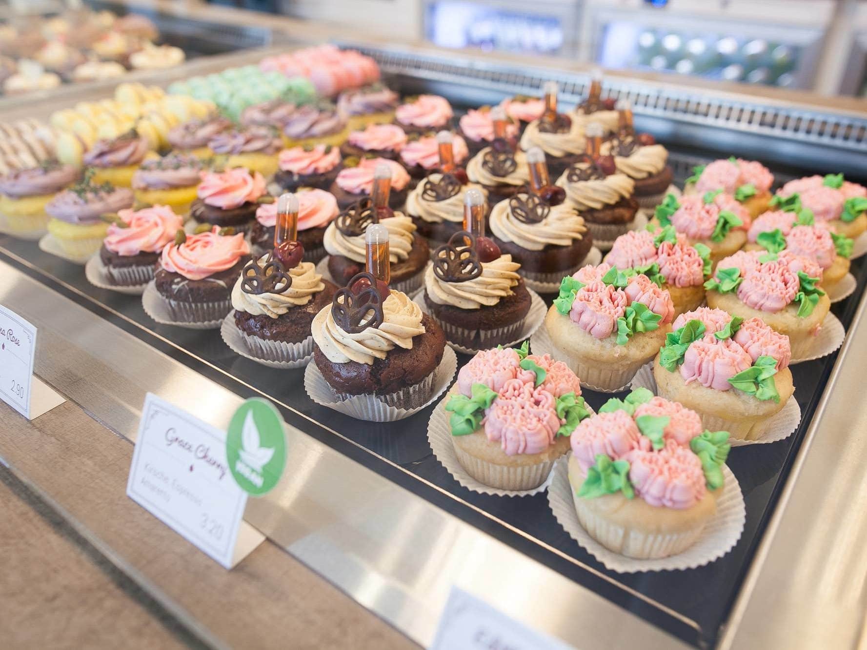 Café Magdeburg Innenstadt Stadtfeld Kaffee Cupcakes Törtchen Kuchen Mademoiselle Cupcake