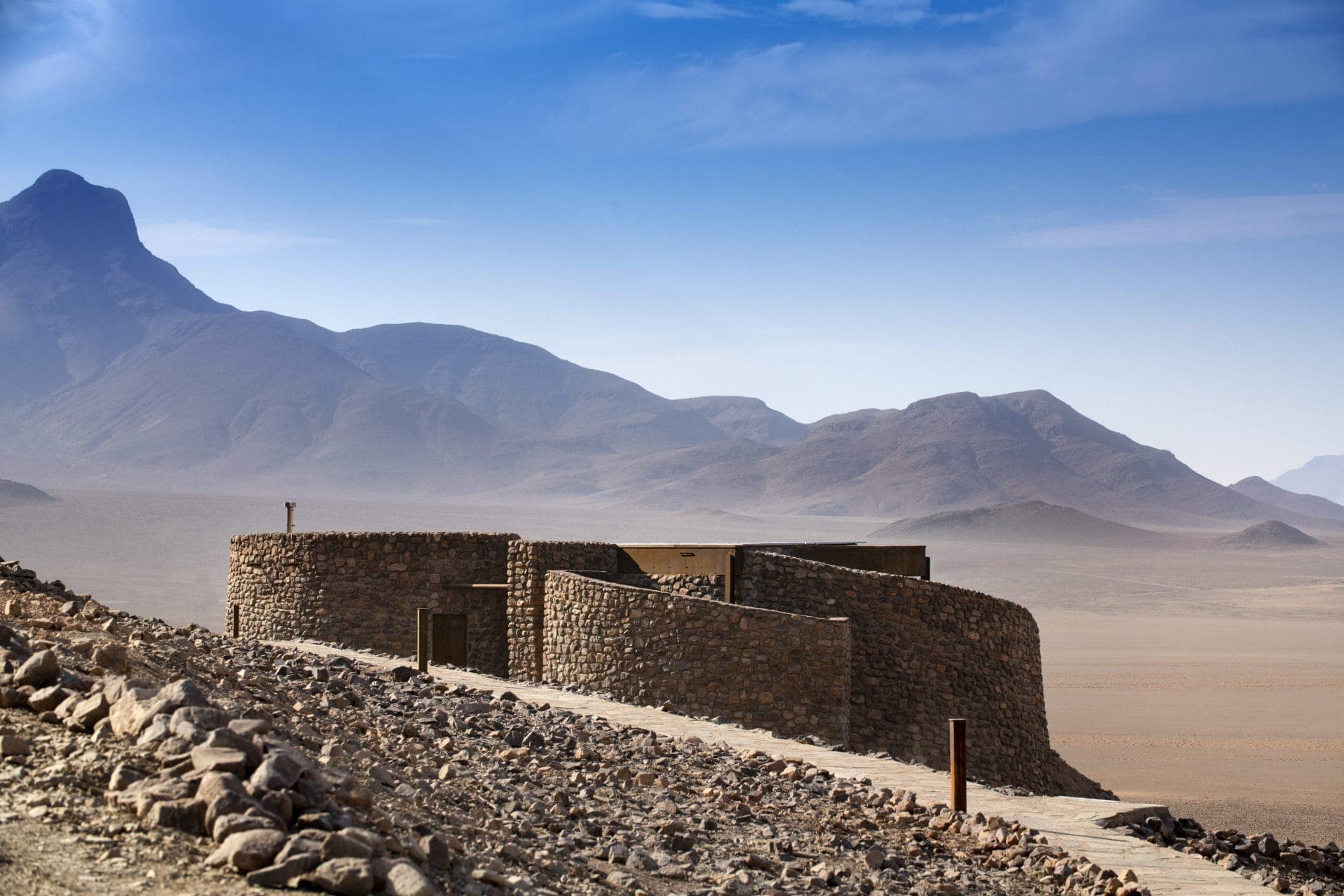 Exterior-andBeyond-Sossusvlei-_2_