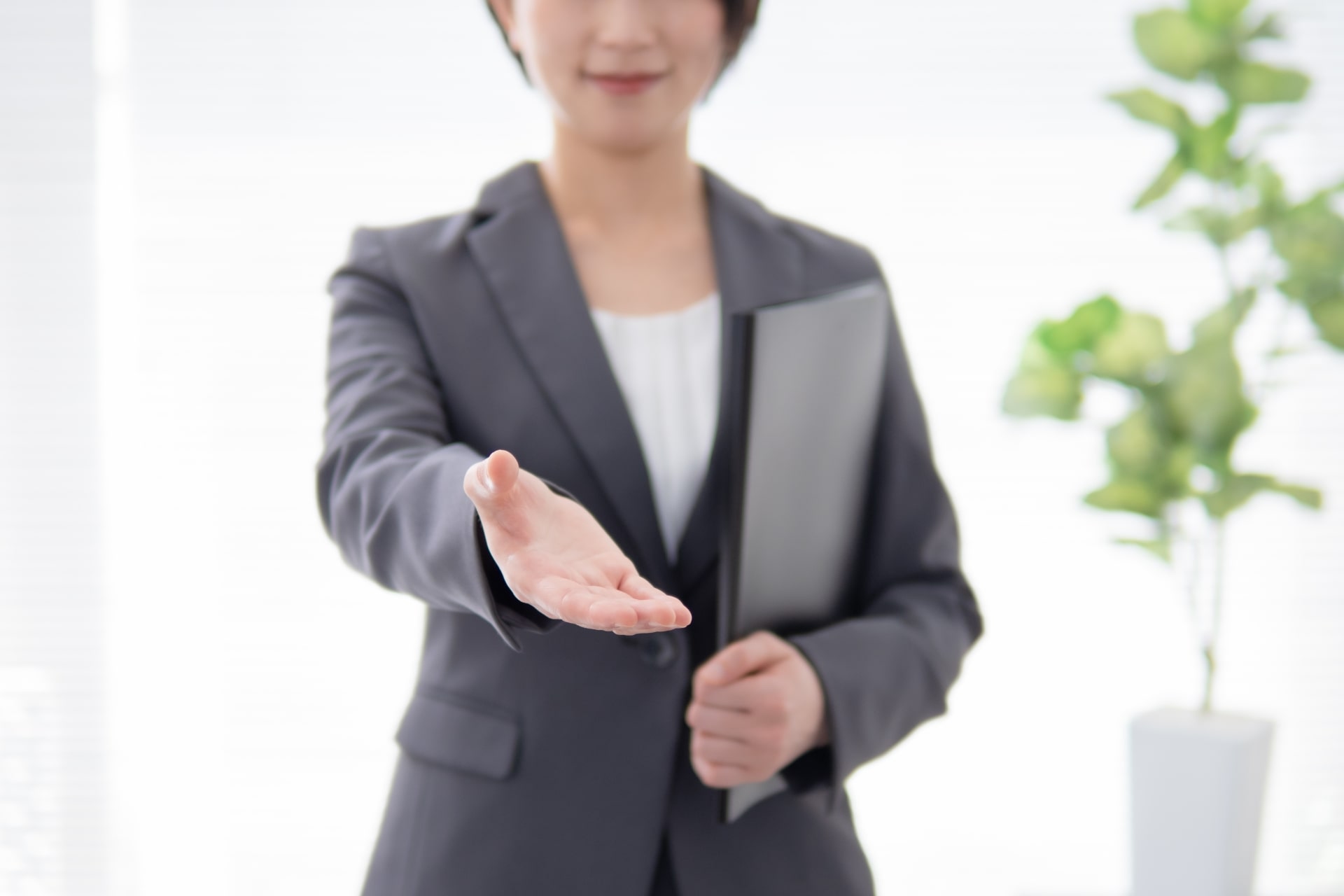 文系大学院生が専門性を直接活かせる就職先の例
