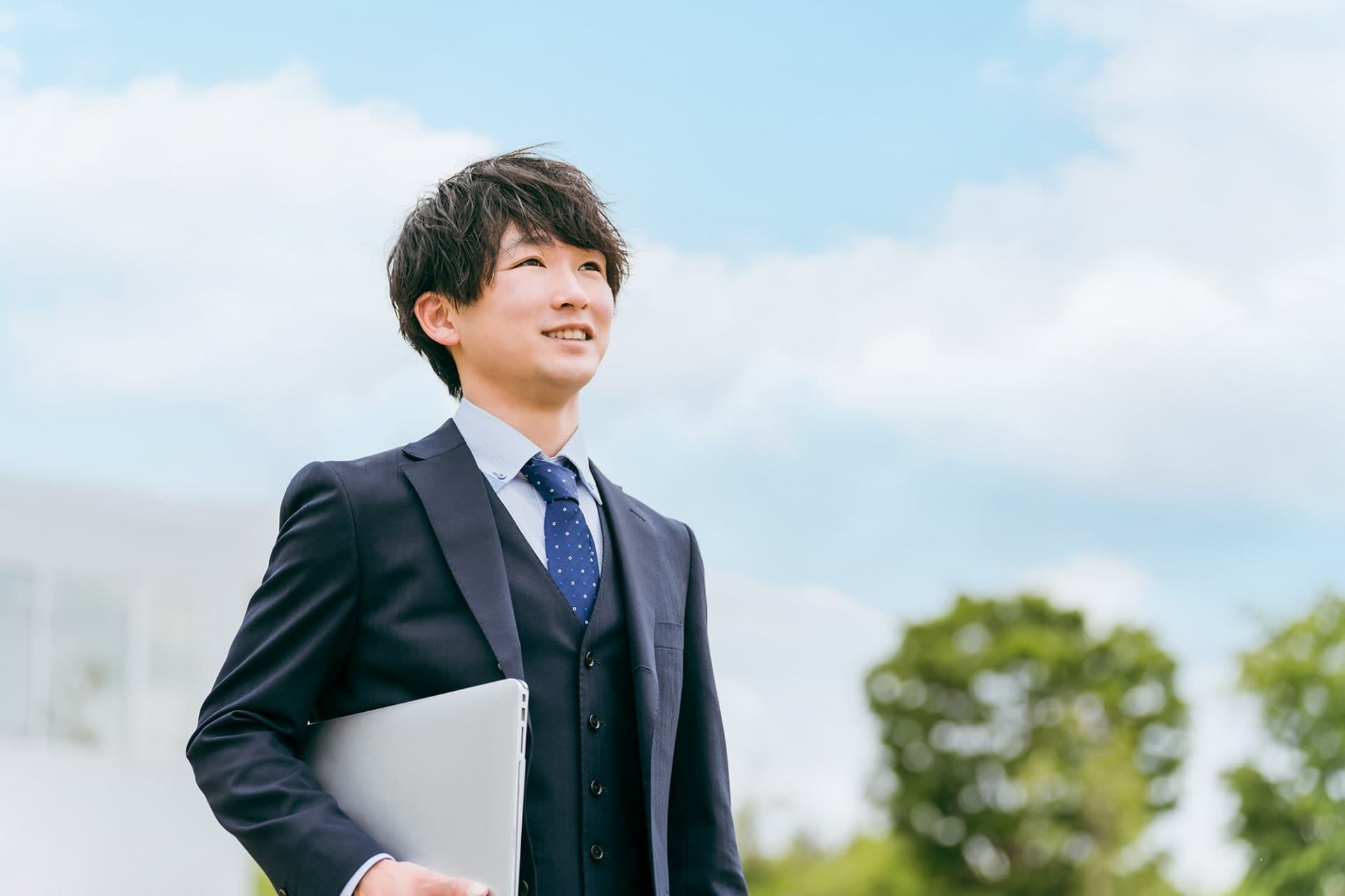 新卒公務員の年収は高い！就職を目指すならきちんと対策を練ろう