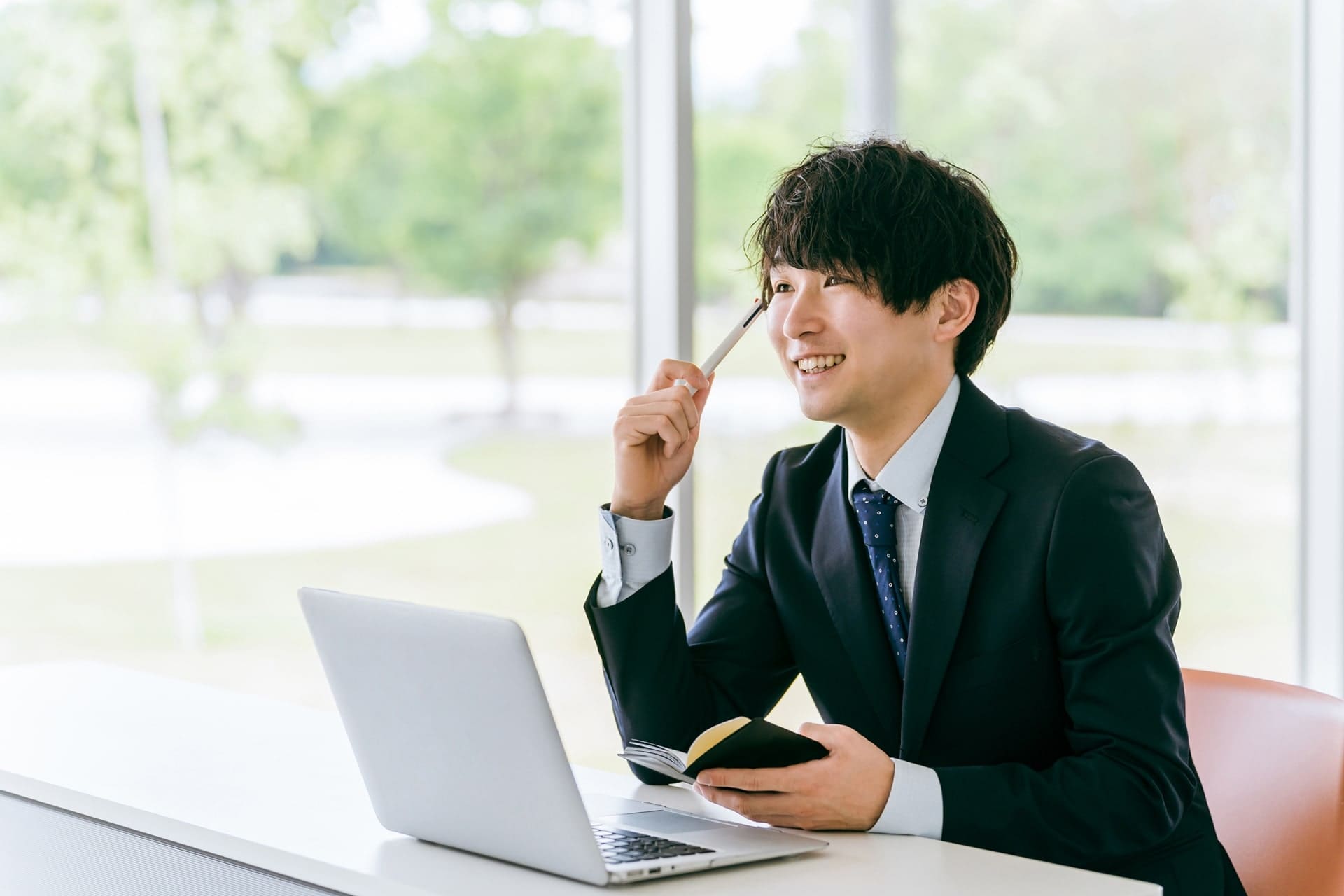 怪しい就活サイトを見抜く力が大切！正しい知識を持って就活を成功させよう
