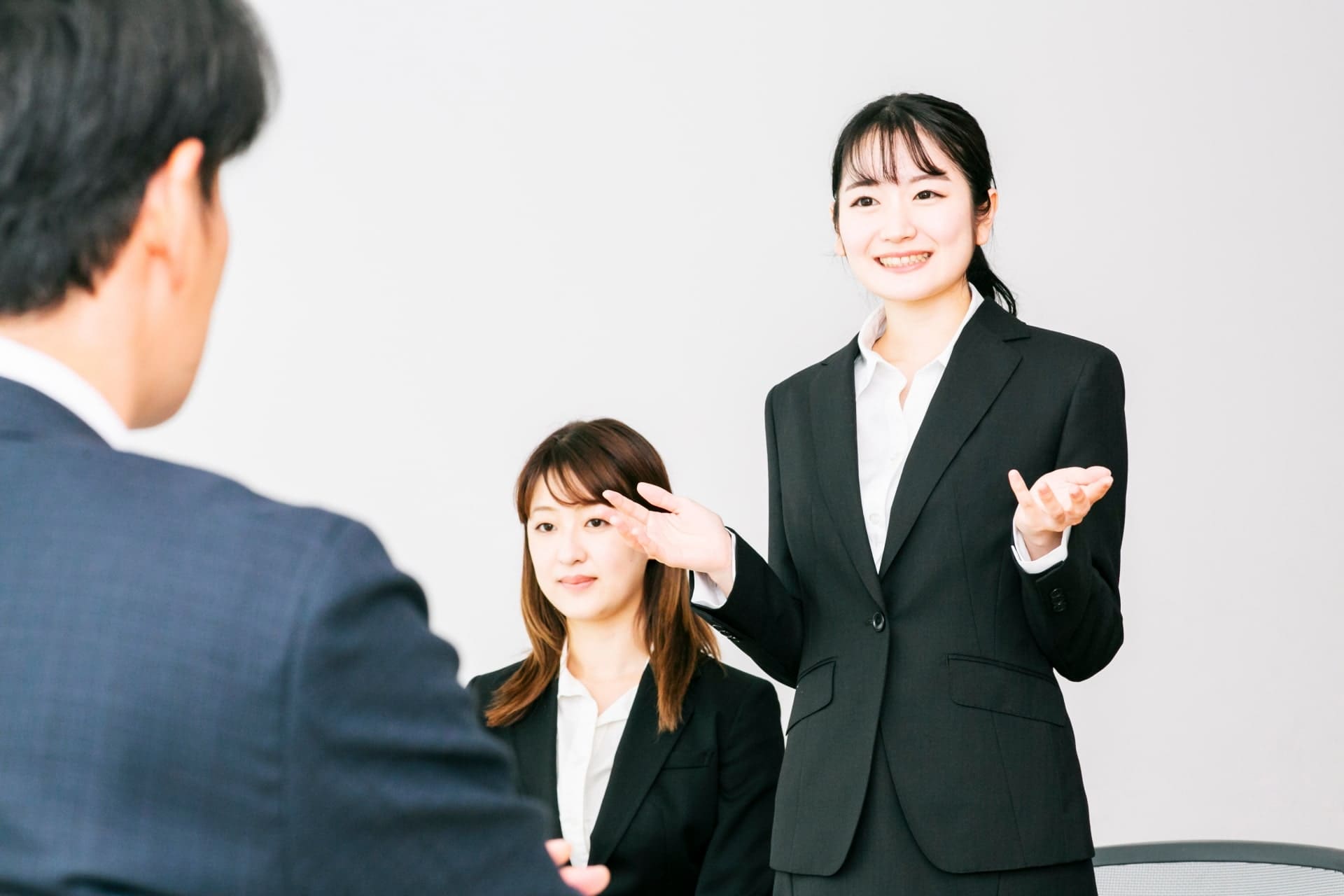 新卒の人が24歳で就活する理由を聞かれたときの面接の答え方