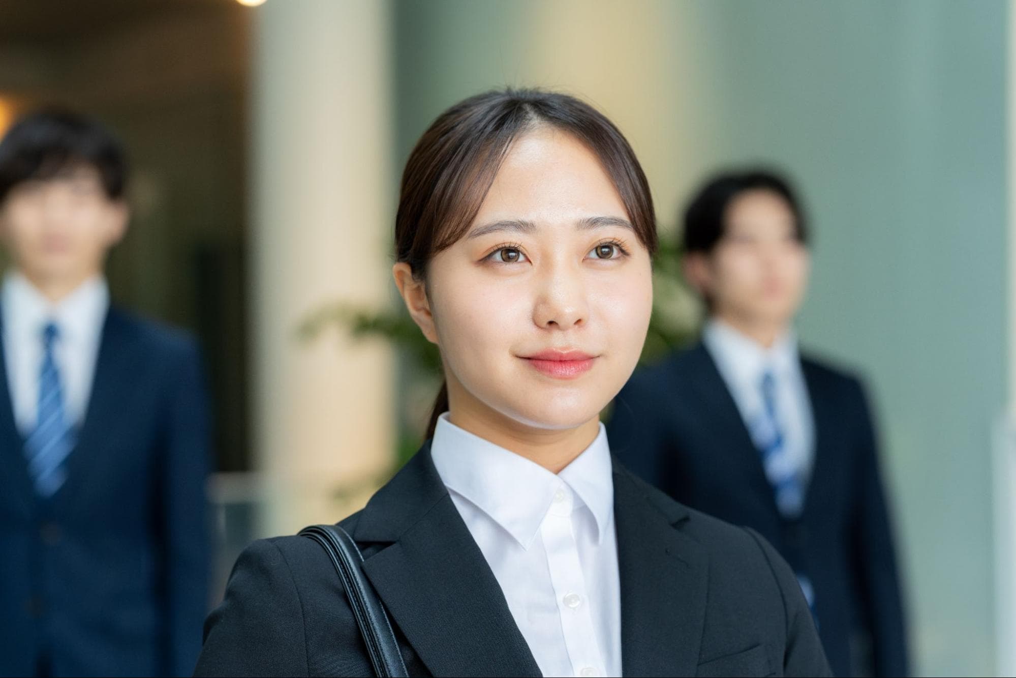 【女性の場合】就活の証明写真における髪型の基本マナー