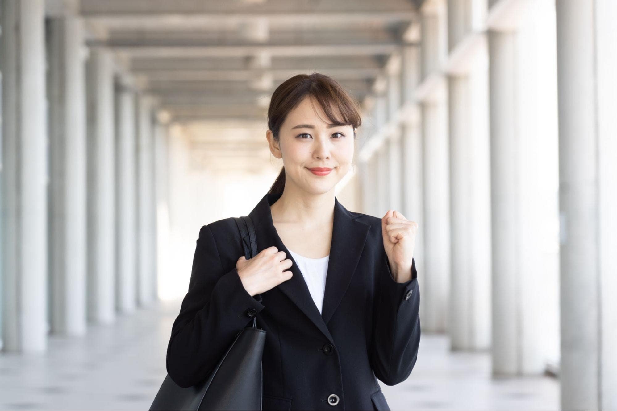 新卒で年収400万円は高水準！目指すには企業選びが大切