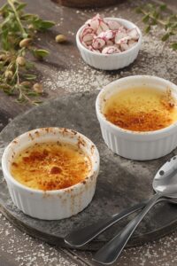 image of creme brulee,