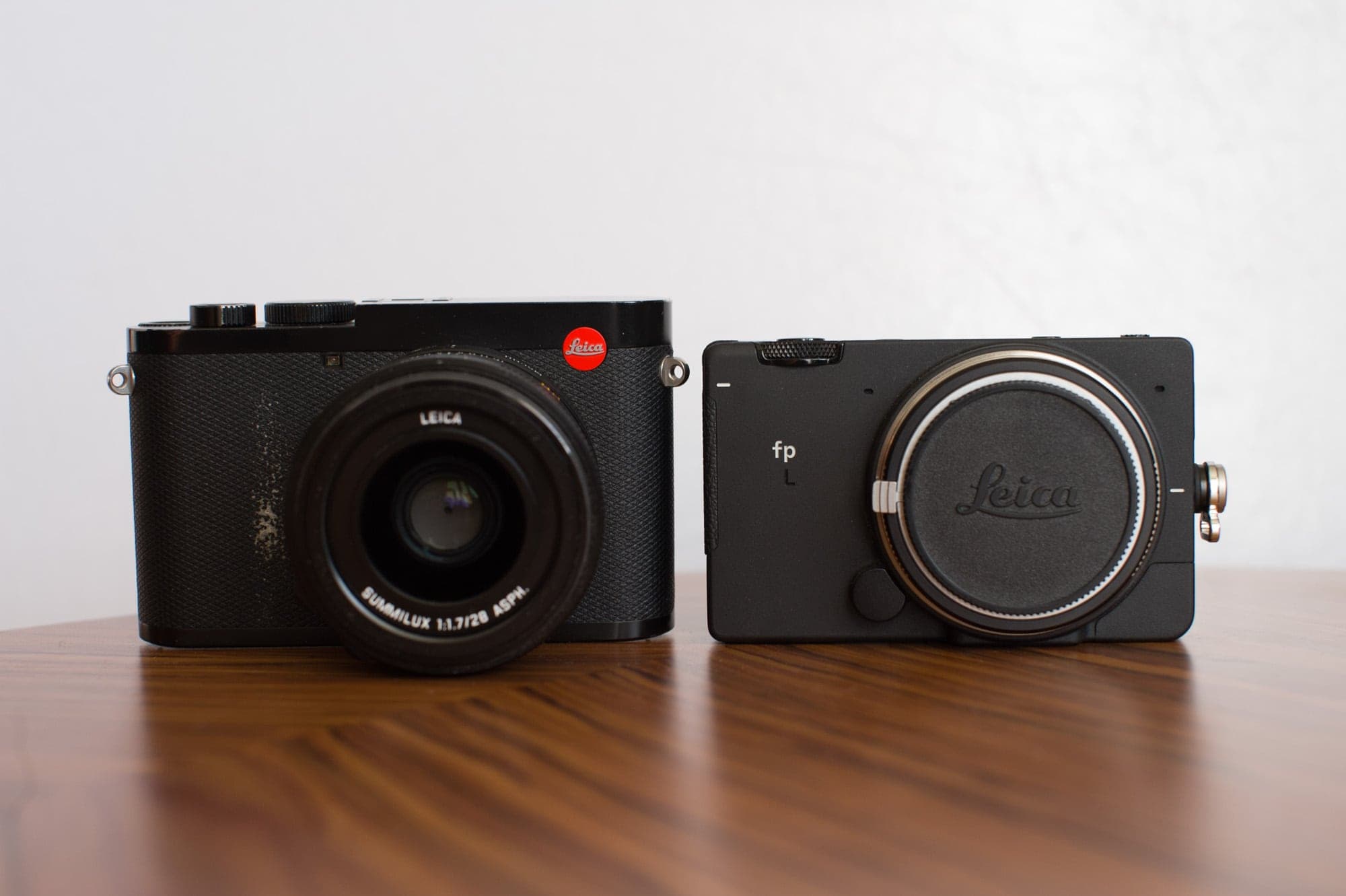 Sigma fp L i Leica Q2