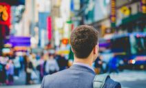新卒で海外就職する方法は？必要な能力や内定のためのポイントを解説