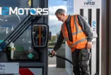 HRS fornirà una stazione a idrogeno da 4 tonnellate al giorno per il trasporto pubblico in Europa, consolidando la sua leadership nel settore.