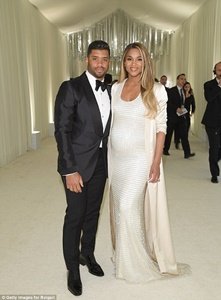 Ciara Steps With Baby Bump & Husband For Elton John's Academic Award