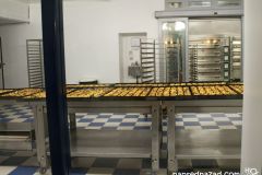 Редове с готови десерти в Pasteis de Belém