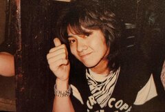 吉井和哉の生い立ちが壮絶 太っていた頃や若い頃の美しすぎる画像 嫁との馴れ初めも D Media 吉井和哉の生い立ちが壮絶 太っていた頃や若い頃の美しすぎる画像 嫁との馴れ初めも D Media