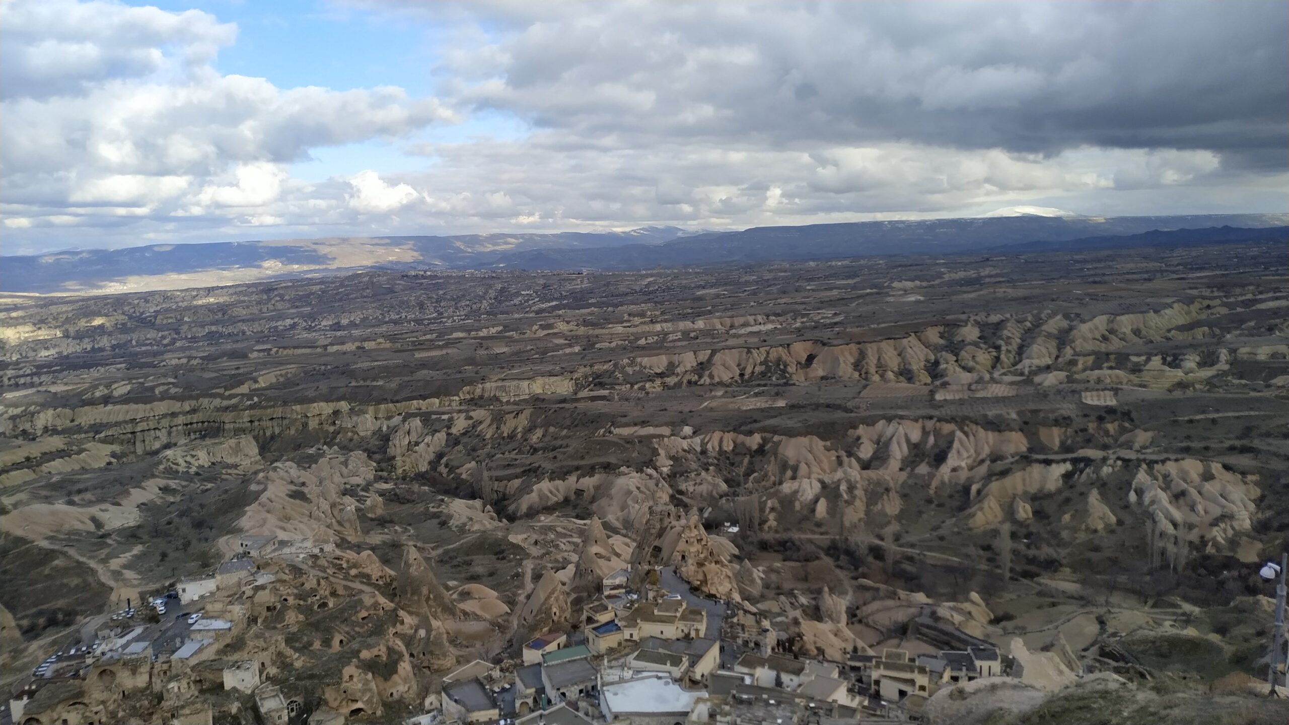 uçhisar kalesi nevşehir manzarası
