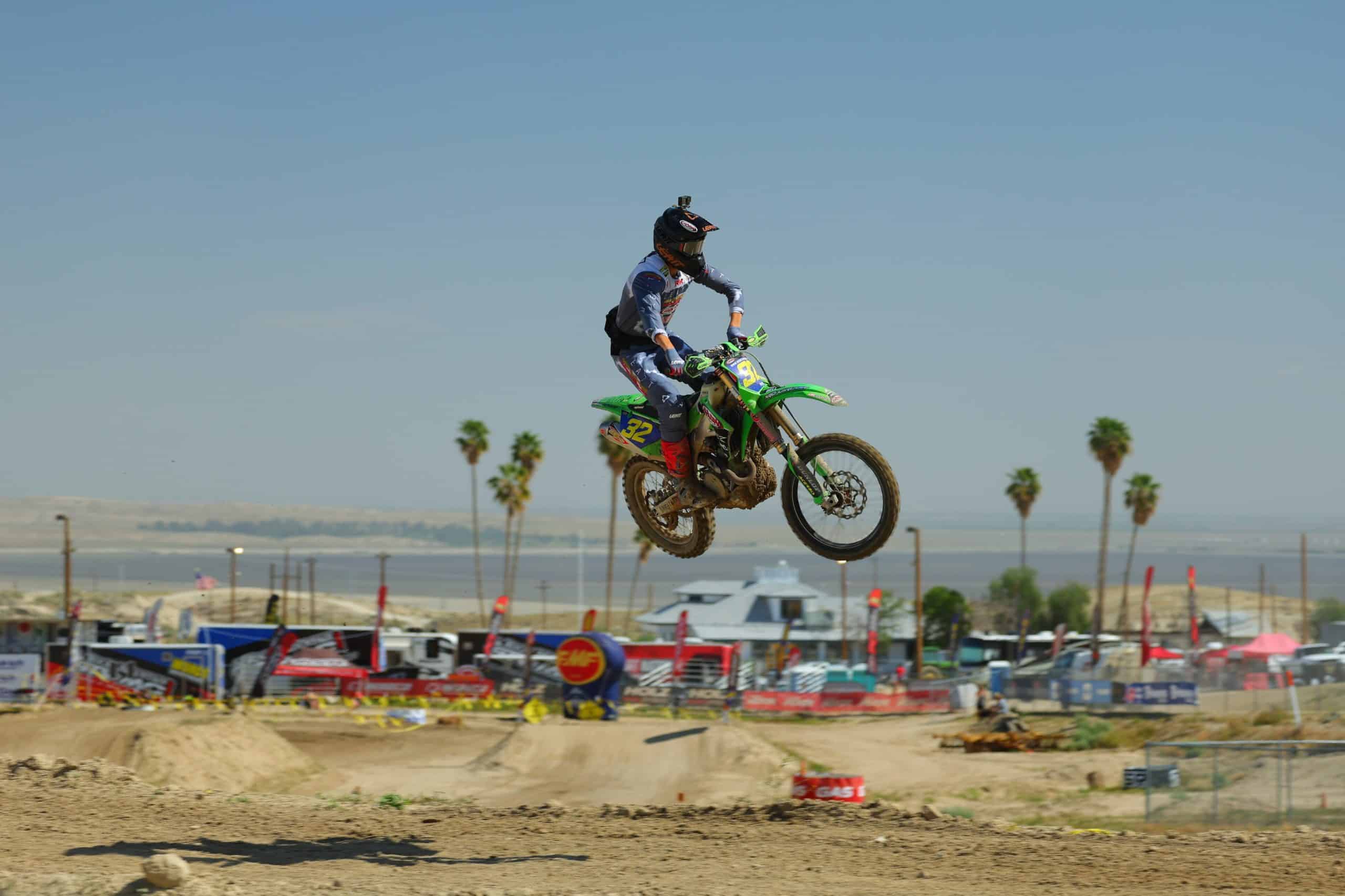 robby bell riding his kx450x at the 2022 taft worcs race