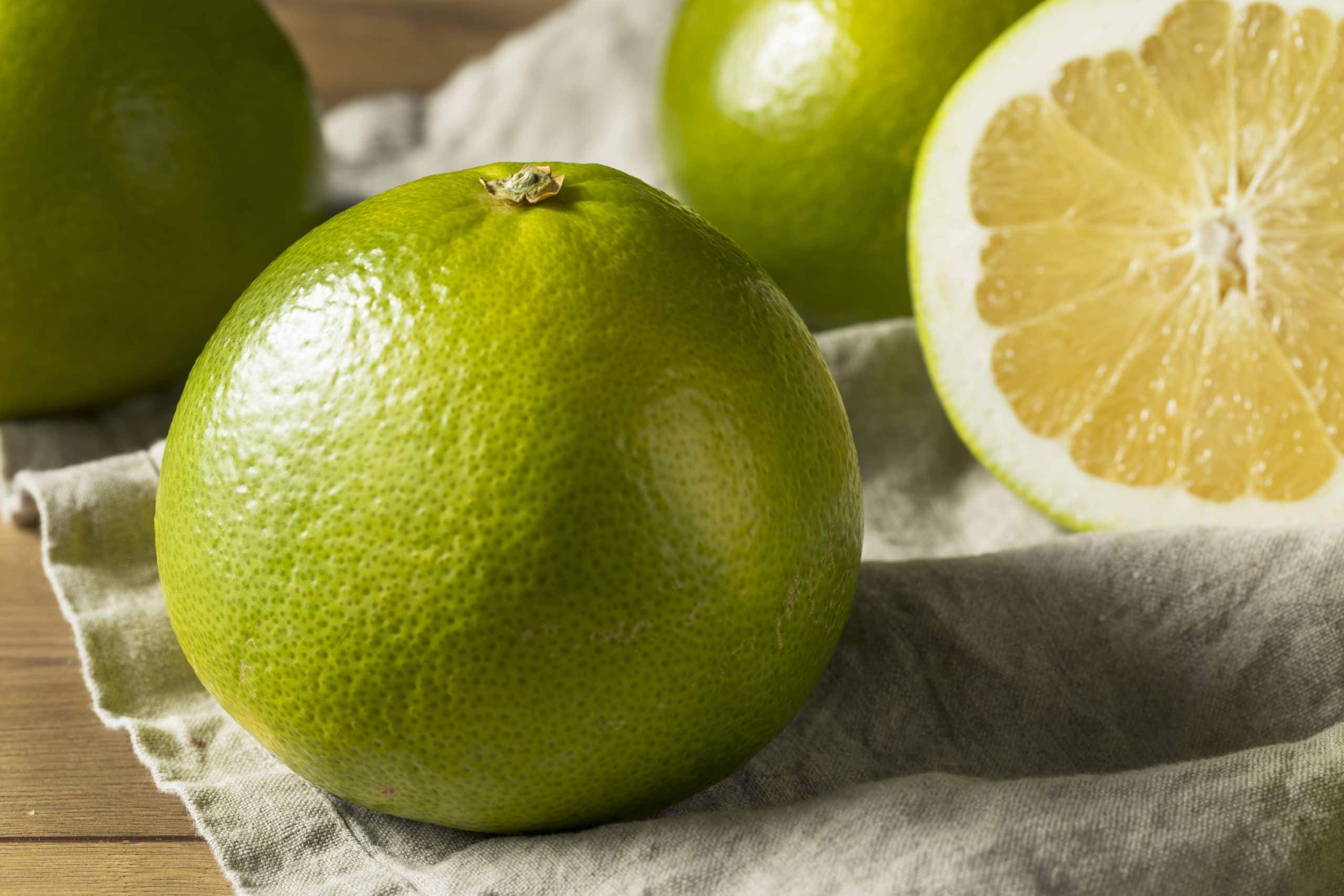 green Florida pomelo