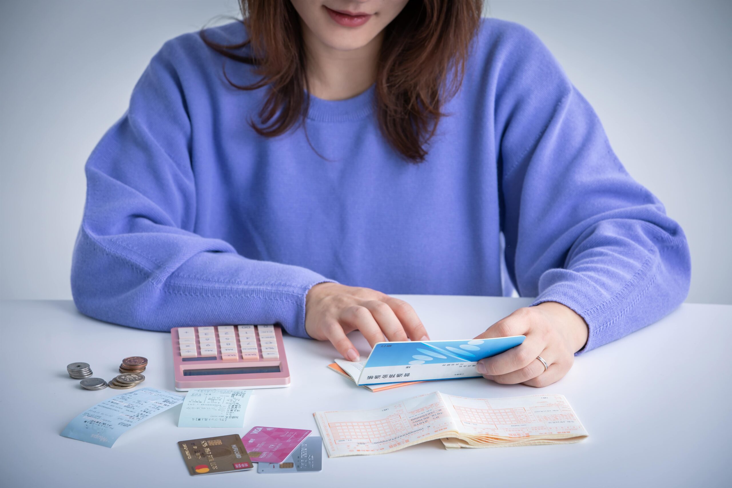 新卒の年収の中央値は？月収・手取りの中央値や年収を上げる方法を解説