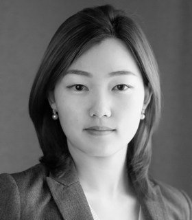 Black and white photo of Sarah Lee