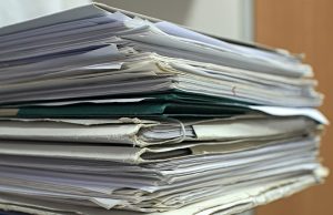 Papier-Akten zur Dokumentation