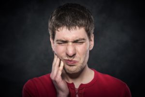 Fixing a cracked tooth
