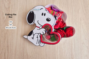 Archivo para recortar y armar caja en forma de snoopy cricut svg, pdf, studio instrucciones en ingles y español