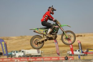 Blayne Thompson jumping his kx450 at 2019 taft worcs race