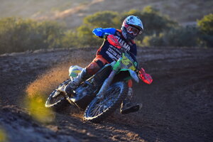 Clay Hengeveld riding his KX250 at the 2019 Gorman NGPC